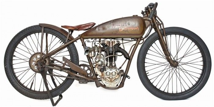 Licitatie: 1894 Hildebrand & Wolfmller sau 1952 Vincent Series