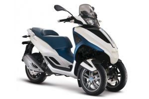 Piaggio MP3 Yourban LT300 IE,special pentru doamnele incepatoare