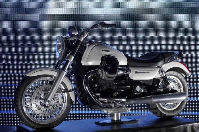 Moto Guzzi: Doua modele pentru 2012