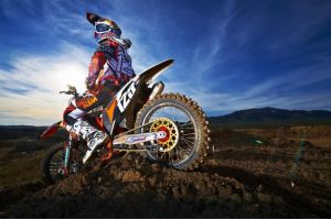 KTM Factory Racing USA au intrat in spiritul Craciunului