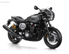 2015 Yamaha XJR1300, inovatie si performanta