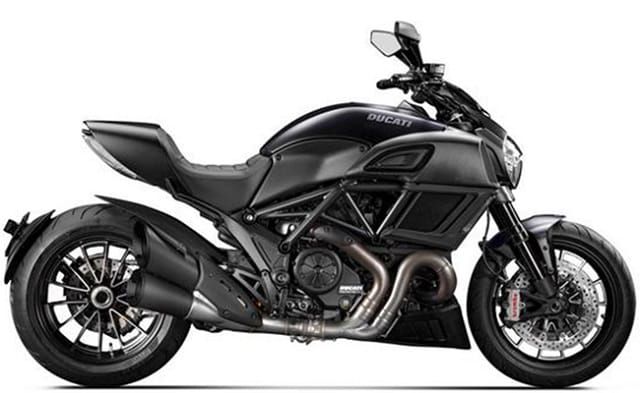 2016 Ducati Diavel - un power-cruiser adevarat - poze spion