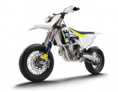 2017 Husqvarna FS450 modelul supermoto radical imbunatatit, cu accent pe 'super'