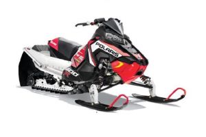 Si Polaris lanseaza trei modele de snowmobile racing 2017, 600R Race Sled si Rush (600 si 800) XCR