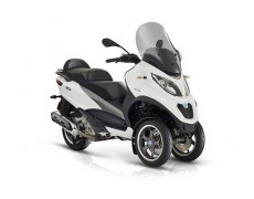 Piaggio extinde gama MP3