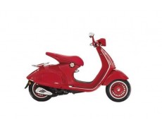 Povestea scuterului Vespa 946 Red, pe scurt